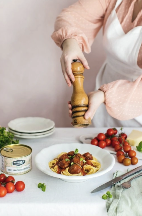 Vegan guľky v rajčinovej omáčke 400g